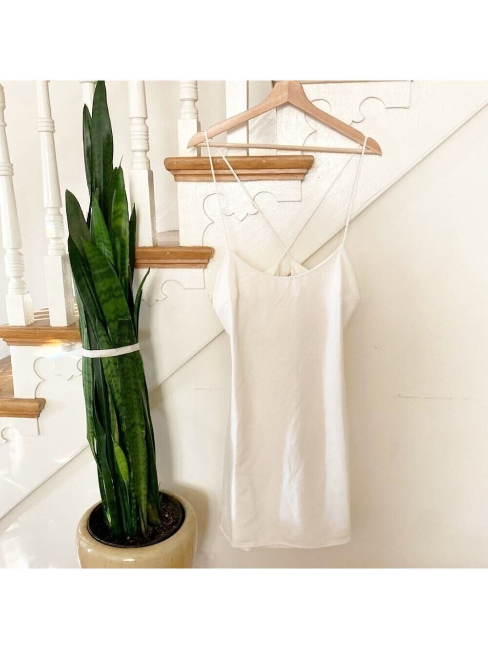 NWT NBD White Spaghetti Strap Back Cut-Out Women's Mini Slip Dress Size L